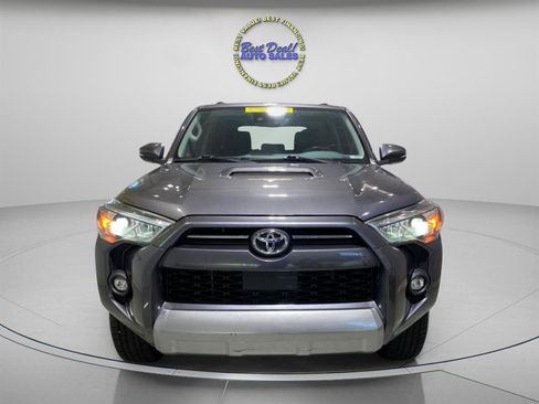 Used 2022 Toyota 4Runner TRD Off-Road Premium w/ Moonroof Package AWD/4WD image 7