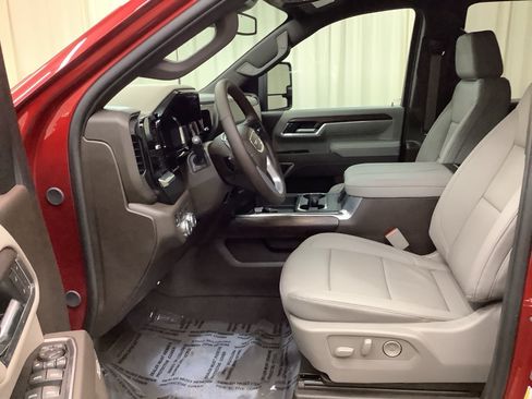 New 2026 GMC Sierra 2500 SLT w/ SLT Premium Package AWD/4WD image 17