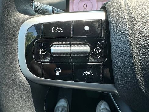 Certified 2026 Genesis GV70 2.5T AWD/4WD image 9