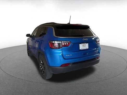 Used 2025 Jeep Compass Limited image 11