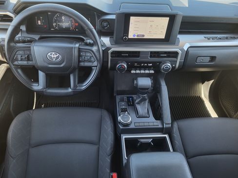 Certified 2025 Toyota Tacoma SR5 AWD/4WD image 20