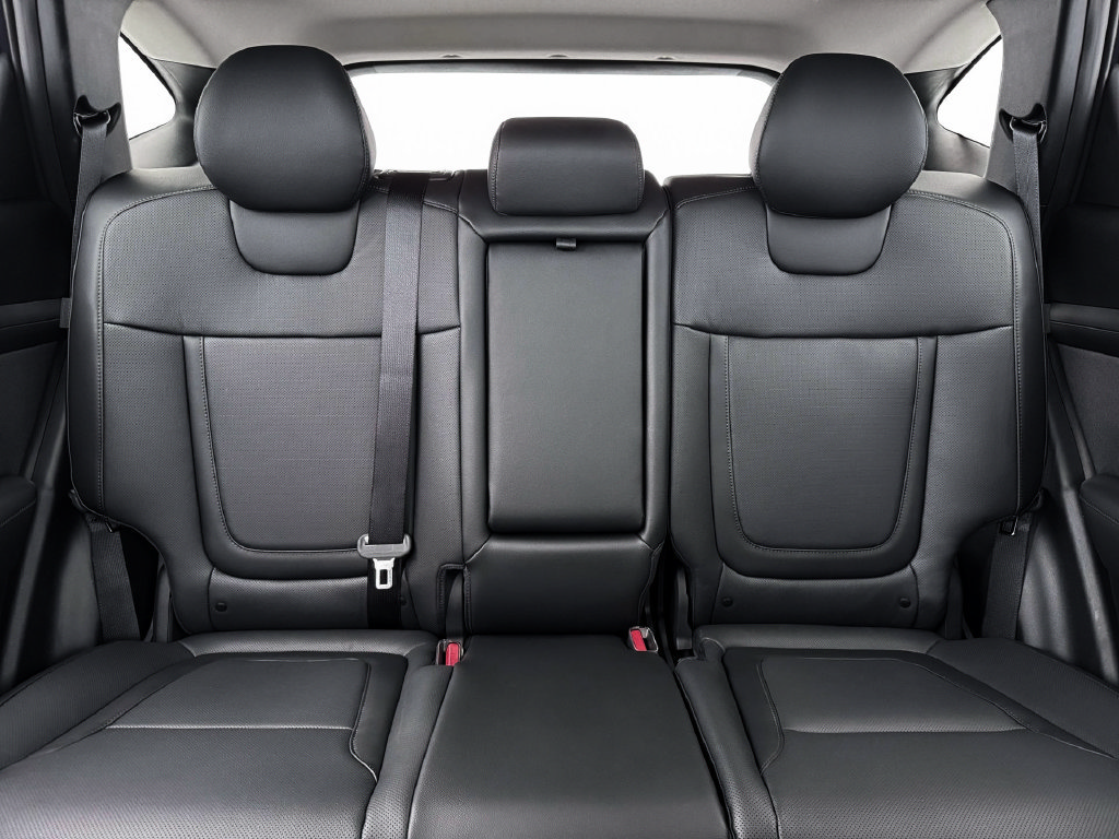 New 2026 Hyundai Tucson Limited FWD image 16
