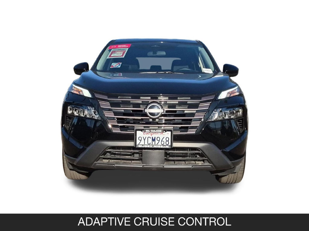 Certified 2026 Nissan Rogue SV FWD image 4