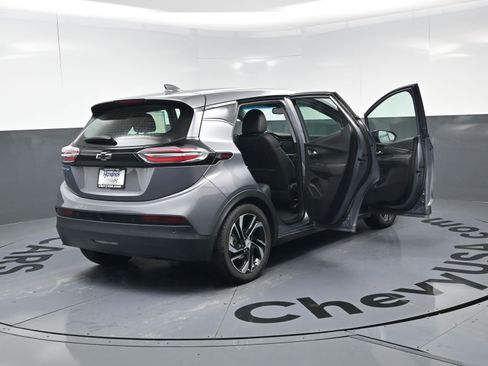 Used 2023 Chevrolet Bolt LT w/ Infotainment Package image 25