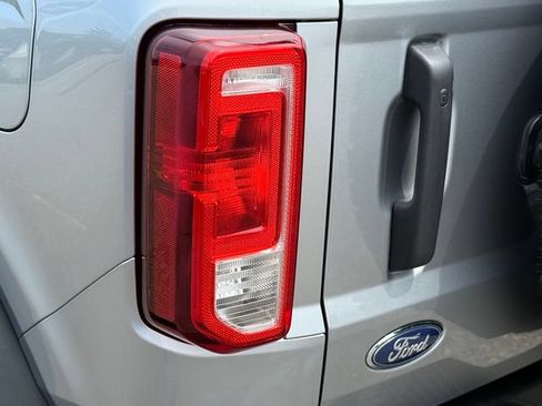 Certified 2024 Ford Bronco Black Diamond AWD/4WD image 27