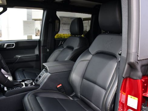New 2026 Ford Bronco Badlands image 13