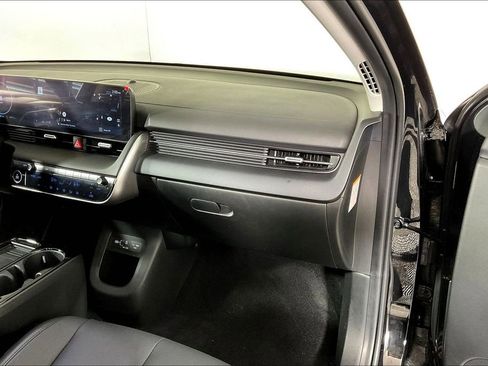 Used 2025 Hyundai Ioniq 5 SEL RWD image 15