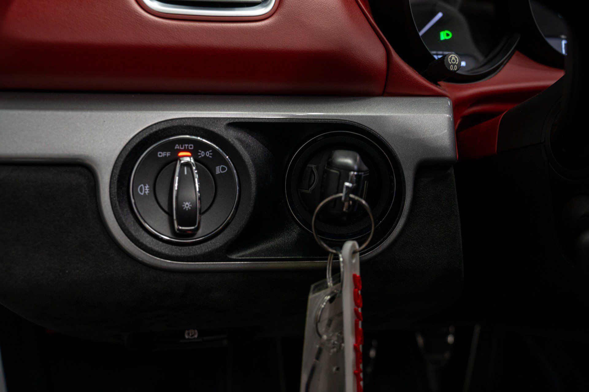 Used 2016 Porsche Boxster Spyder RWD image 26