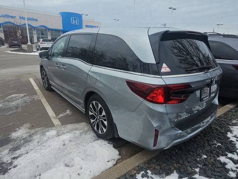 Used 2026 Honda Odyssey Elite image 4