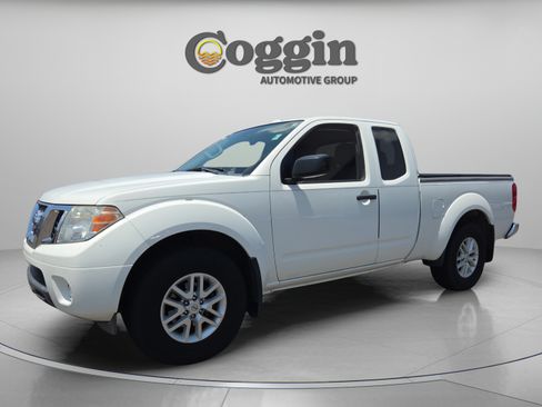 Used 2018 Nissan Frontier SV w/ Value Truck Package AWD/4WD image 1