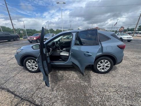 Used 2025 Ford Escape Active w/ Active Premium Tech Pack FWD image 4