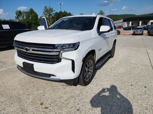 Used 2022 Chevrolet Tahoe LT w/ Luxury Package RWD image 5