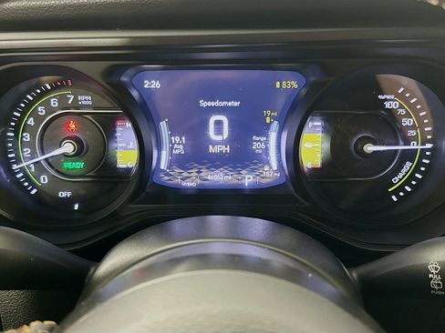 Used 2024 Jeep Wrangler Unlimited AWD/4WD image 18