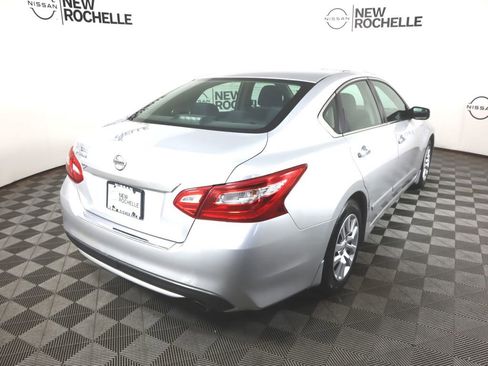 Used 2017 Nissan Altima 2.5 S w/ Power Driver Seat Package image 4