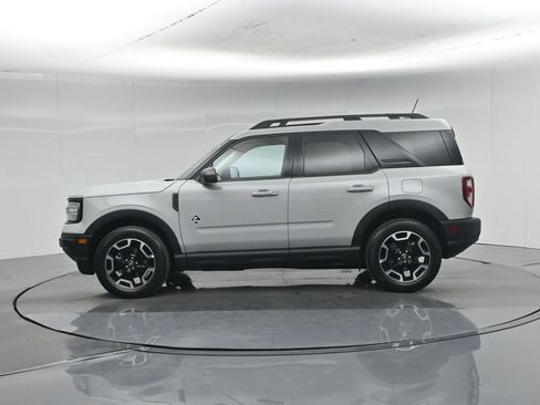 Used 2023 Ford Bronco Sport Outer Banks w/ Tech Package AWD/4WD image 33