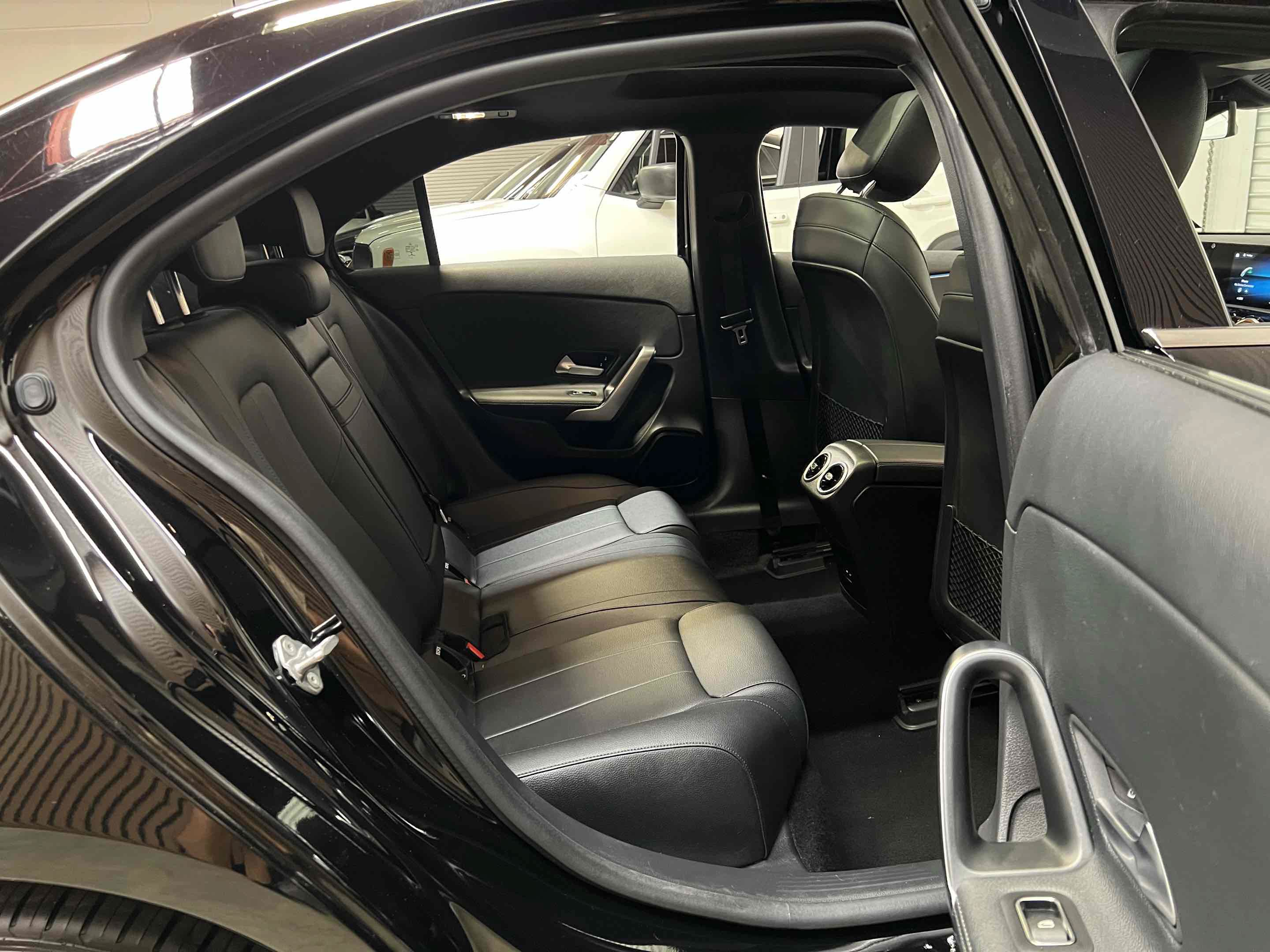 Used 2021 Mercedes-Benz A 220 image 37