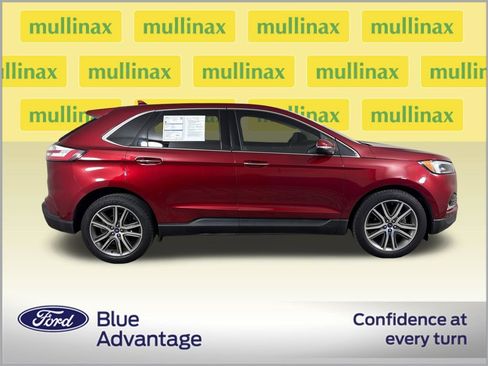 Certified 2019 Ford Edge Titanium w/ Equipment Group 301A FWD image 2