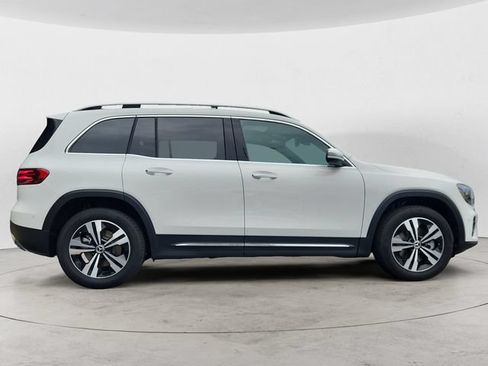 Certified 2025 Mercedes-Benz GLB 250 4MATIC image 6