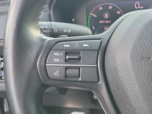 Used 2023 Honda Accord Sport image 25
