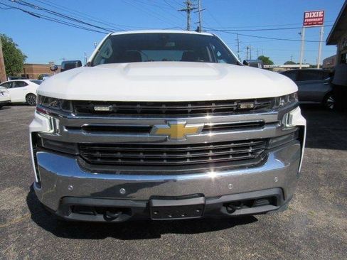 Used 2021 Chevrolet Silverado 1500 LT w/ Safety Package II AWD/4WD image 3