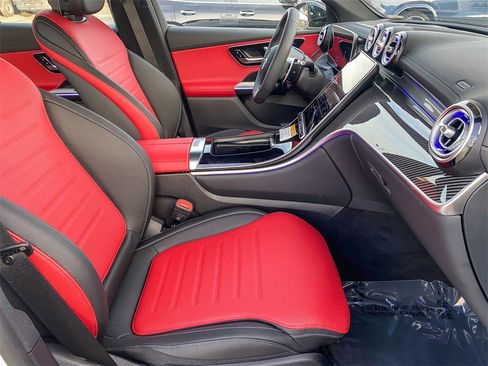 Used 2024 Mercedes-Benz GLC 43 AMG 4MATIC image 18