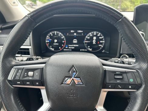 Used 2022 Mitsubishi Outlander SE FWD image 33