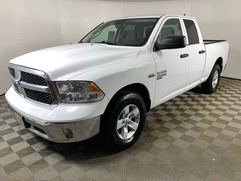 Used 2022 RAM 1500 Classic SLT w/ Electronics Group AWD/4WD image 2