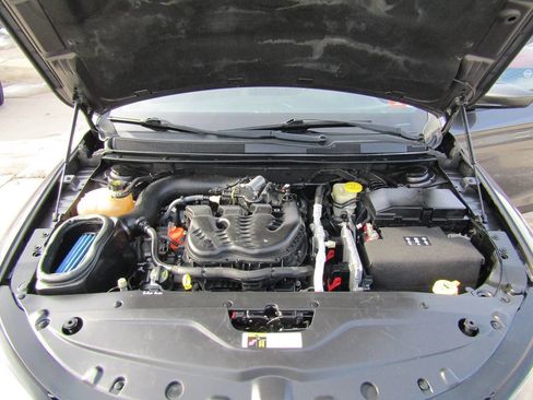 Used 2016 Chrysler 200 S w/ Navigation & Sound Group I image 9