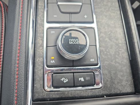Used 2024 Ford Expedition Max Limited AWD/4WD image 35