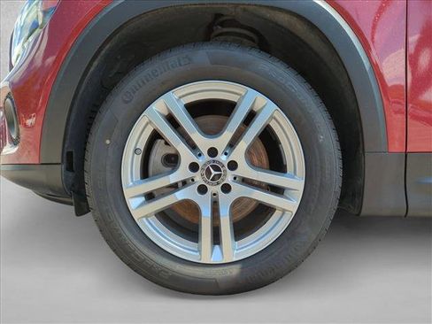 Used 2021 Mercedes-Benz GLB 250 4MATIC image 23