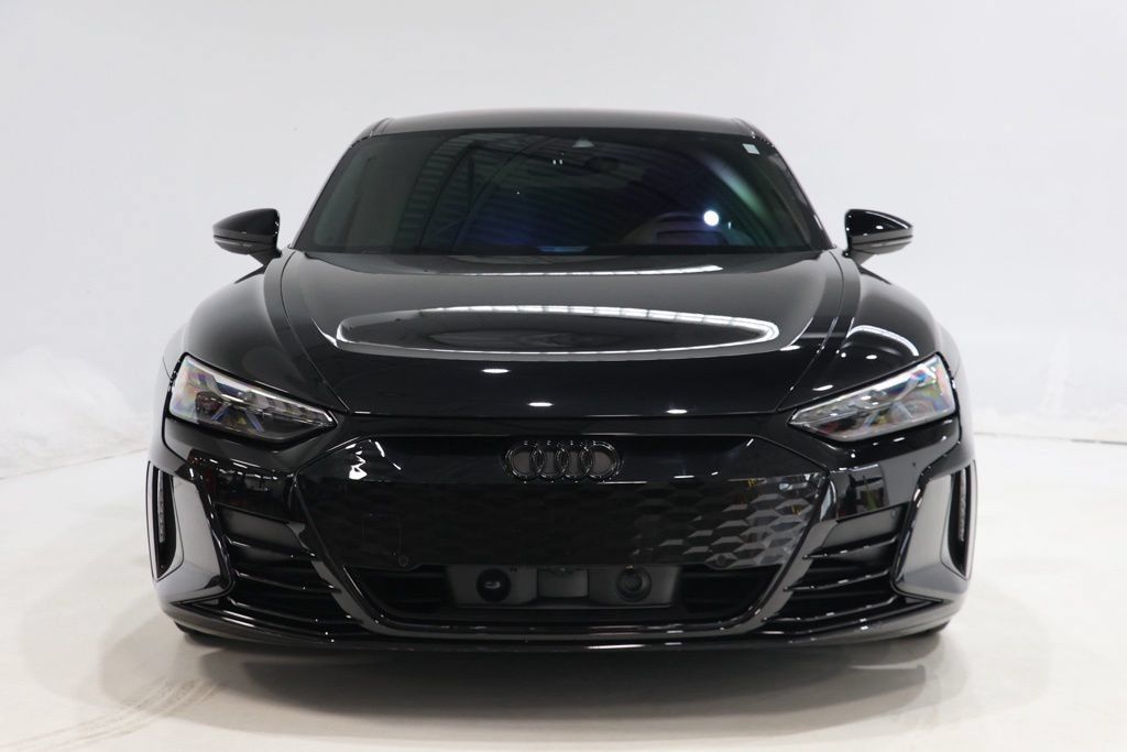 Used 2024 Audi RS e-tron GT w/ Carbon Performance Package AWD/4WD image 2