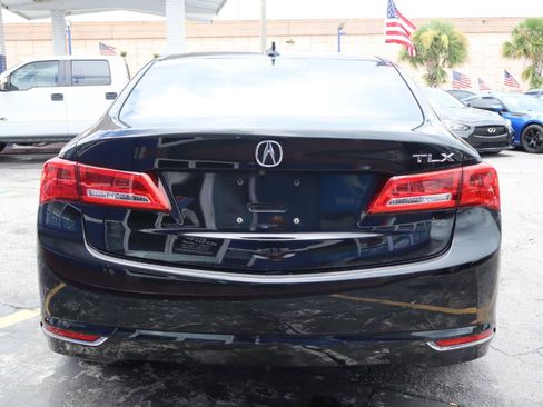 Used 2018 Acura TLX FWD image 6
