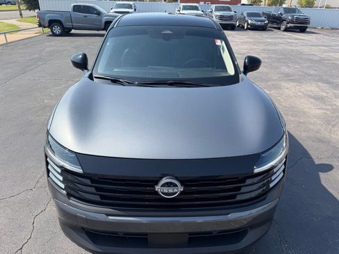 Used 2025 Nissan Kicks SV FWD image 9