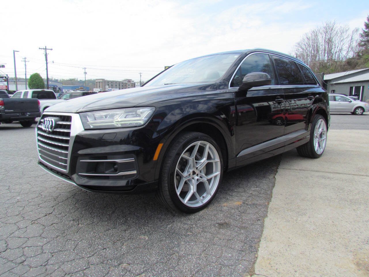 Used 2017 Audi Q7 3.0T Premium Plus AWD/4WD image 3