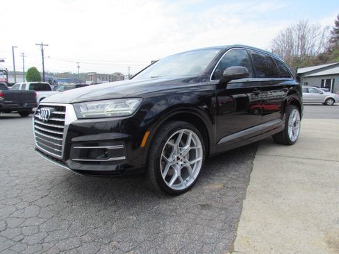 Used 2017 Audi Q7 3.0T Premium Plus AWD/4WD image 3