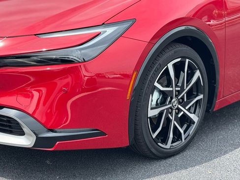 New 2025 Toyota Prius Plug-In Hybrid image 6