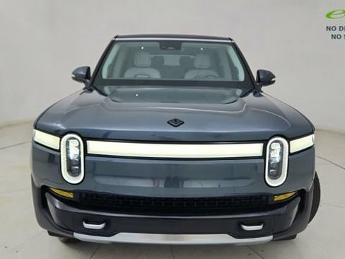 Used 2024 Rivian R1S Adventure AWD/4WD image 12