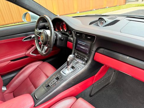 Used 2018 Porsche 911 GT3 RS image 36