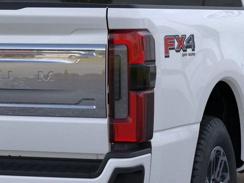 New 2026 Ford F350 Platinum w/ Platinum Plus Package AWD/4WD image 24