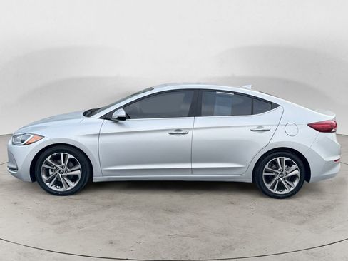 Used 2017 Hyundai Elantra Limited image 4