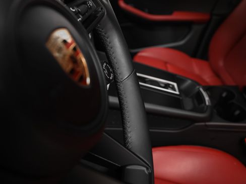 Certified 2023 Porsche Macan GTS AWD/4WD image 38