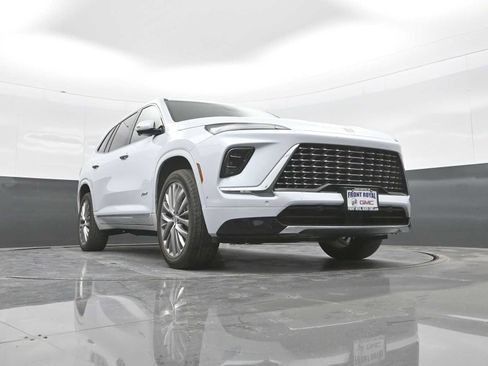 Used 2026 Buick Enclave Avenir w/ Super Cruise Package AWD/4WD image 42