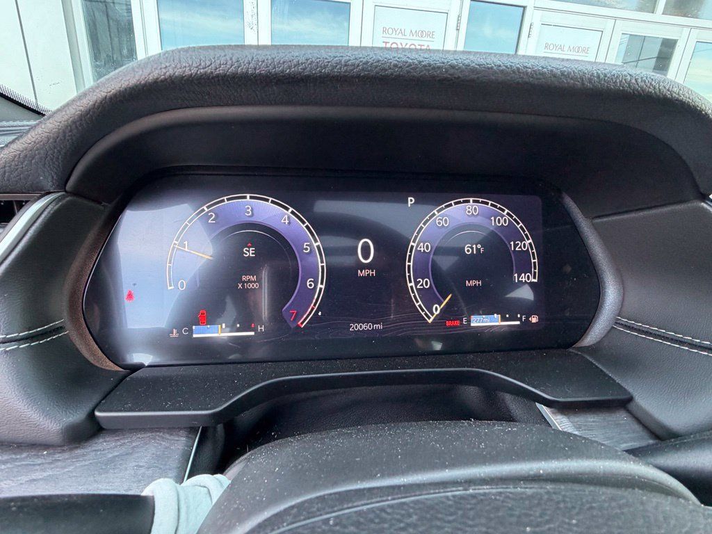 Used 2024 Jeep Grand Cherokee L Limited AWD/4WD image 11