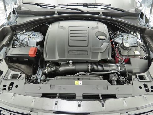 Used 2025 Land Rover Range Rover Velar Dynamic SE AWD/4WD image 29