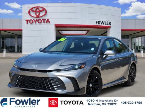 Used 2026 Toyota Camry SE w/ Multimedia Upgrade Package AWD/4WD image 1