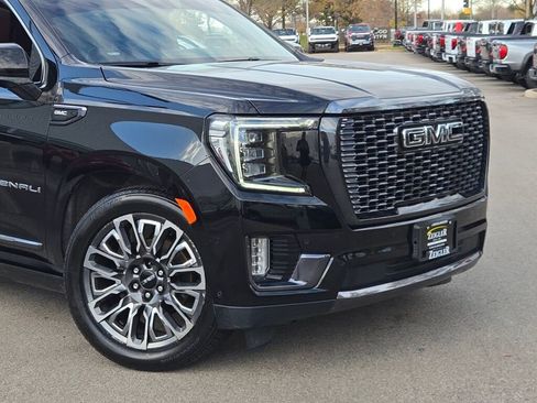Used 2023 GMC Yukon XL Denali Ultimate image 2