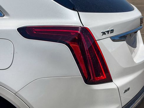 Used 2023 Cadillac XT5 Premium Luxury AWD/4WD image 3
