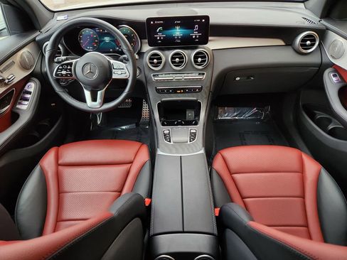 Used 2023 Mercedes-Benz GLC 300 4MATIC Coupe image 25