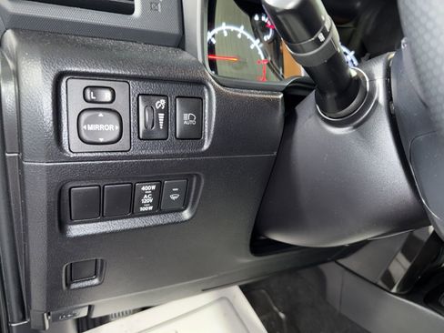 Used 2023 Toyota 4Runner 40th Anniversary SE AWD/4WD image 35