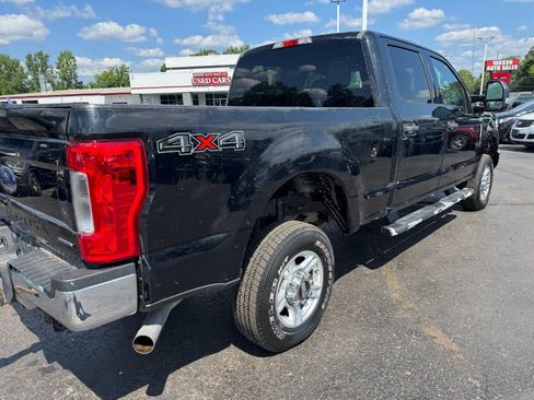 Used 2017 Ford F250 XLT w/ Camper Package AWD/4WD image 11